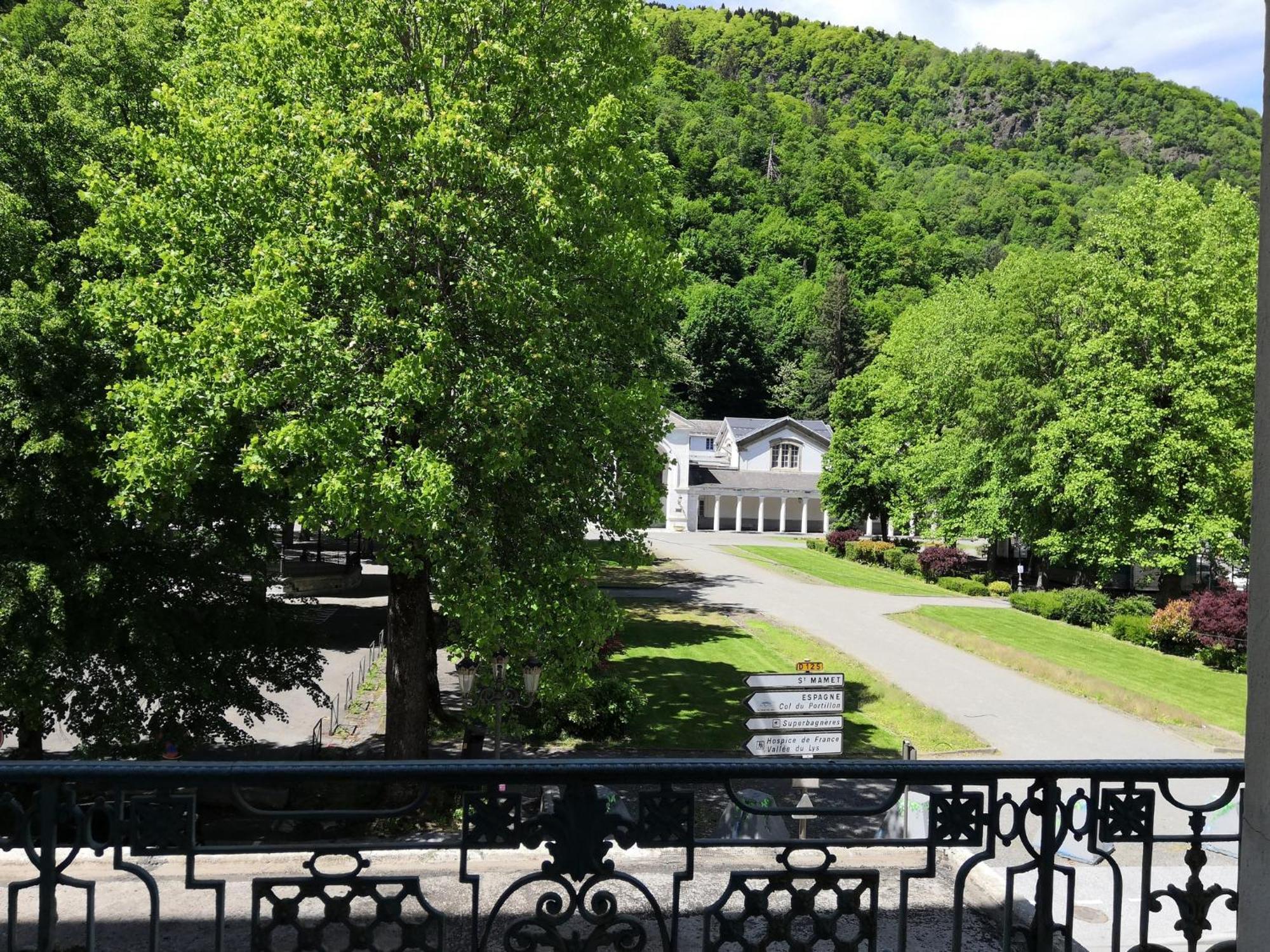 Aparthotel Royal Luchon à Bagnères-de-Luchon Extérieur photo