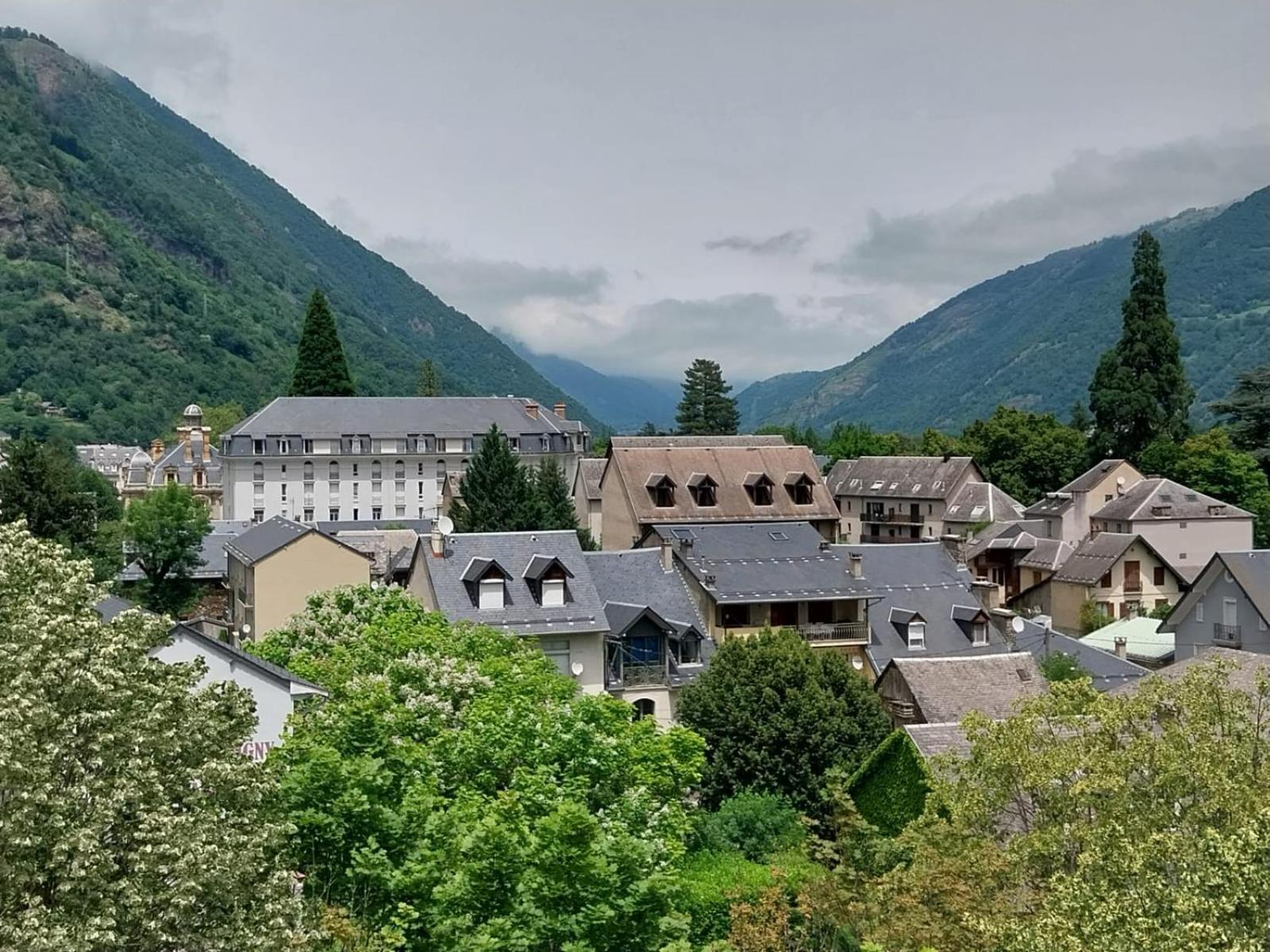 Aparthotel Royal Luchon à Bagnères-de-Luchon Extérieur photo